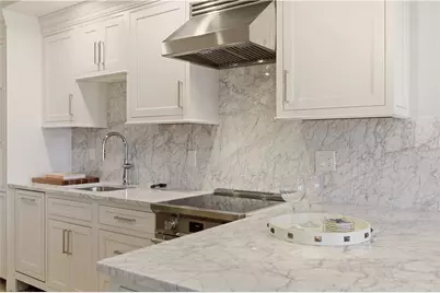 10 Brown & Howard #103, Newport, RI 02840 - Photo 5
