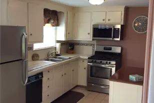 18 Mellon Rd, Warwick, RI 02889 - Photo 5