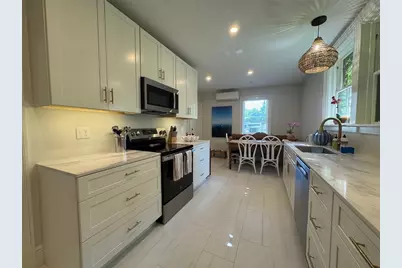 8 Barney Street #1, Newport, RI 02840 - Photo 5