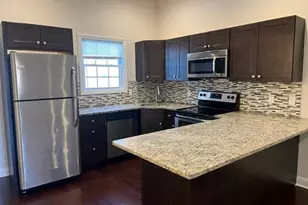 116 Vinton St, Providence, RI 02903 - Photo 9