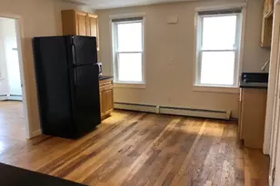 39 America St, Providence, RI 02903 - Photo 7