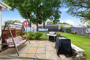 106 Samuel Ave, Pawtucket, RI 02860 - Photo 25