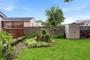 106 Samuel Ave, Pawtucket, RI 02860 - Photo 23