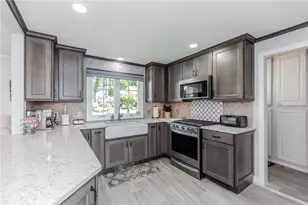 303 Gorton Lake Blvd, Warwick, RI 02886 - Photo 5