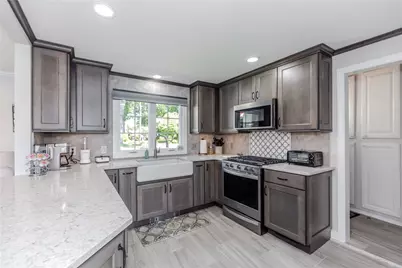 303 Gorton Lake Boulevard, Warwick, RI 02886 - Photo 5