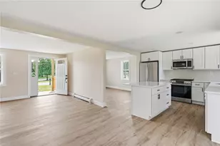 533 Scituate Ave, Cranston, RI 02921 - Photo 13