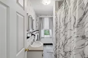 49 W Warwick Ave, West Warwick, RI 02893 - Photo 11