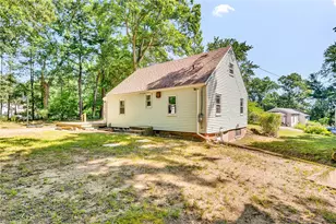 11 Sunset Ave, Coventry, RI 02816 - Photo 3
