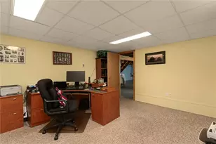 68 Birchwood Dr, Narragansett, RI 02882 - Photo 37