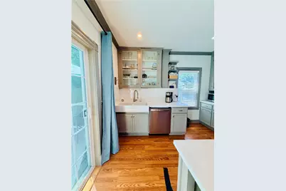 102 Bay View Avenue, Bristol, RI 02809 - Photo 7