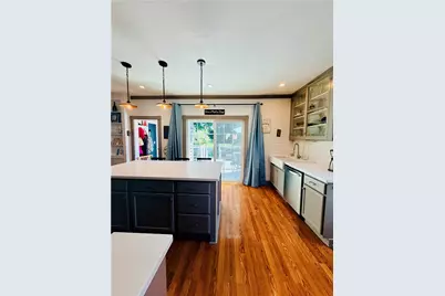 102 Bay View Avenue, Bristol, RI 02809 - Photo 11