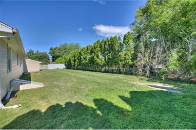26 Central Avenue, Warren, RI 02885 - Photo 17