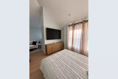 58 Seventh Street #4, East Providence, RI 02914 - Photo 5
