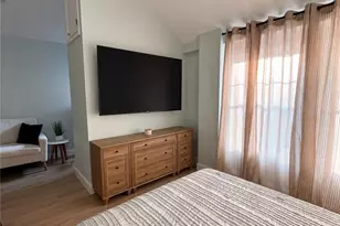 58 7th St, East Providence, RI 02914 - Photo 5