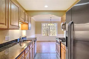 70 Turner St, Warwick, RI 02886 - Photo 5