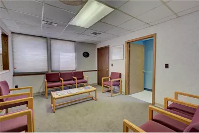 634 Main Street, Warren, RI 02885 - Photo 17