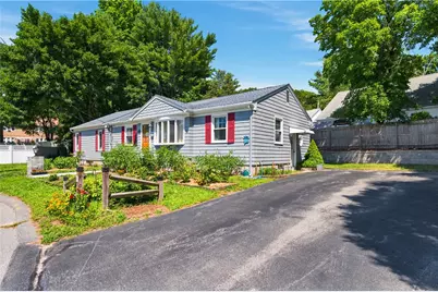 9 Patricia Circle, Smithfield, RI 02917 - Photo 5