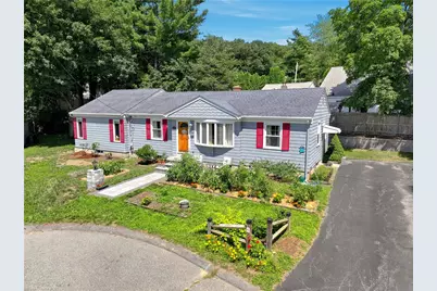 9 Patricia Circle, Smithfield, RI 02917 - Photo 3