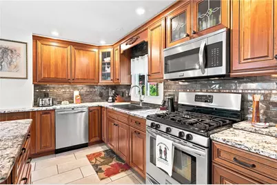 9 Patricia Circle, Smithfield, RI 02917 - Photo 7