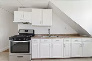 133 Ontario St, Providence, RI 02907 - Photo 5