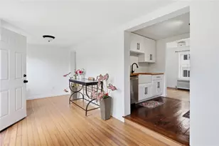 51 Terrace Ave, Warwick, RI 02889 - Photo 13