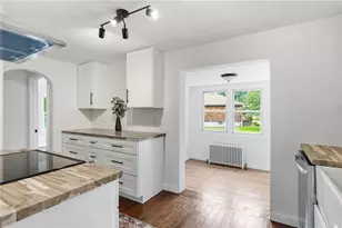 51 Terrace Ave, Warwick, RI 02889 - Photo 21