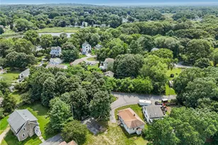 51 Terrace Ave, Warwick, RI 02889 - Photo 3