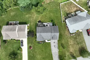 85 Cyrus Ct, South Kingstown, RI 02892 - Photo 3
