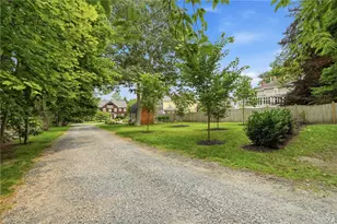2269 E Main Rd, Portsmouth, RI 02871 - Photo 49