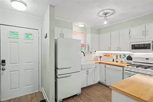 70 Oak St, Providence, RI 02909 - Photo 11