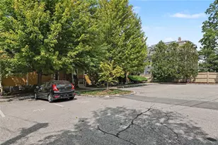 70 Oak St, Providence, RI 02909 - Photo 43