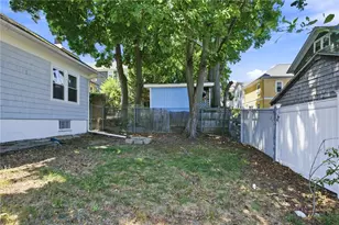 102 Overhill Rd, Providence, RI 02906 - Photo 25