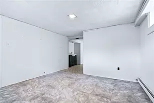 102 Overhill Rd, Providence, RI 02906 - Photo 11