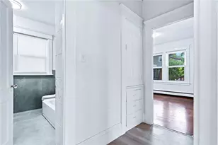 102 Overhill Rd, Providence, RI 02906 - Photo 17