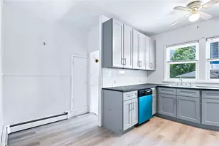 102 Overhill Rd, Providence, RI 02906 - Photo 3
