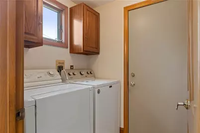 20 Drowne Parkway, East Providence, RI 02916 - Photo 19