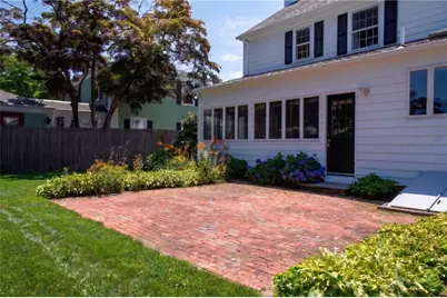 20 Drowne Parkway, East Providence, RI 02916 - Photo 5