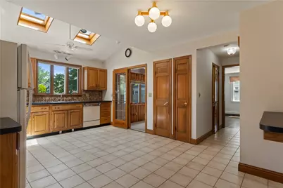 20 Drowne Parkway, East Providence, RI 02916 - Photo 13