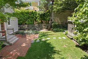 37 Arnold St, Providence, RI 02906 - Photo 33