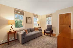 37 Arnold St, Providence, RI 02906 - Photo 19