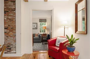 37 Arnold St, Providence, RI 02906 - Photo 9
