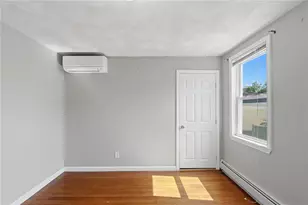 39 Pike St, West Warwick, RI 02893 - Photo 3