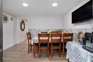 807 Pontiac Ave, Cranston, RI 02910 - Photo 27