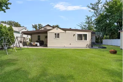807 Pontiac Avenue, Cranston, RI 02910 - Photo 31