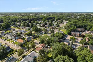 807 Pontiac Ave, Cranston, RI 02910 - Photo 39