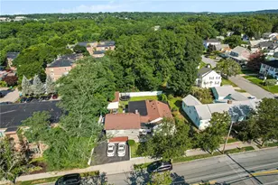 807 Pontiac Ave, Cranston, RI 02910 - Photo 35