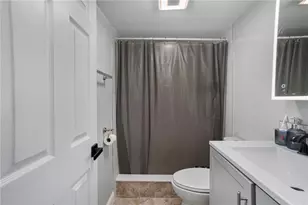 807 Pontiac Ave, Cranston, RI 02910 - Photo 29