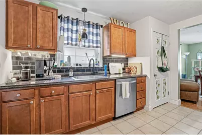 163 Isabella Avenue, Providence, RI 02908 - Photo 3
