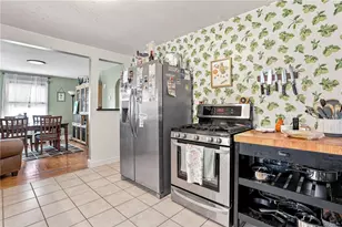 163 Isabella Ave, Providence, RI 02908 - Photo 9