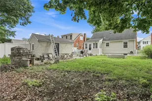 163 Isabella Ave, Providence, RI 02908 - Photo 41